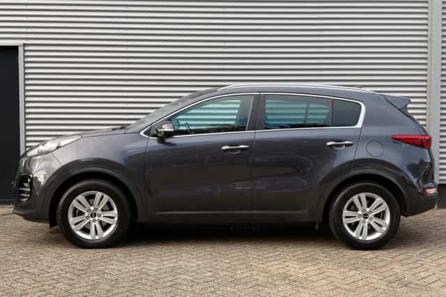 Kia Sportage (2016) thumbnail 8