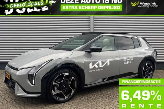 Kia EV4 (2025) thumbnail 1