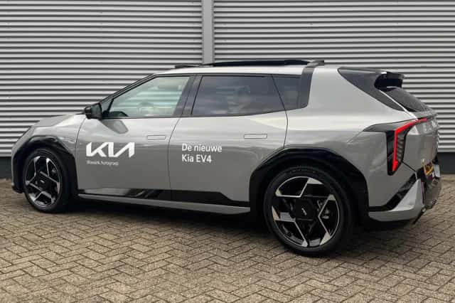 Kia EV4 (2025) thumbnail 4