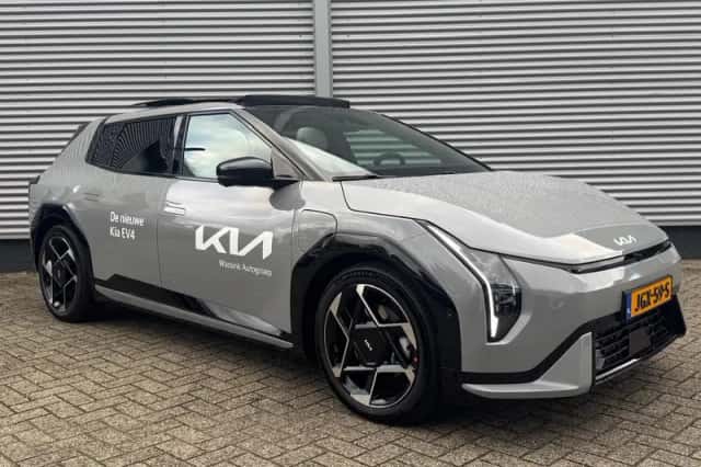 Kia EV4 (2025) thumbnail 8