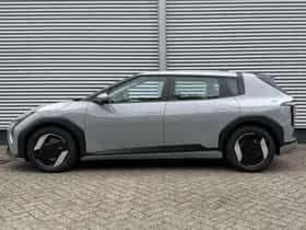 Kia EV4 (2026) thumbnail 2
