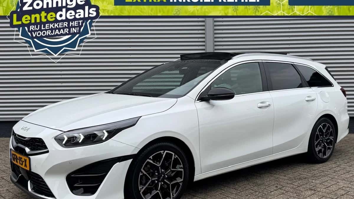Kia Ceed Sportswagon (2024) — foto 1