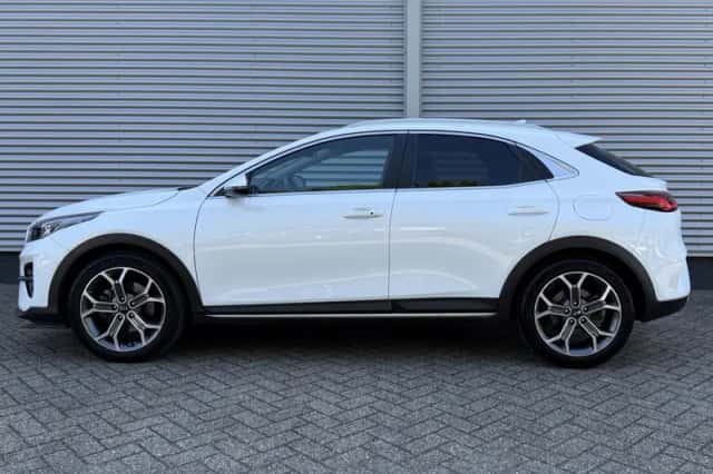 Kia XCeed (2021) thumbnail 2