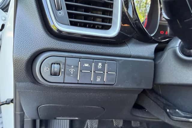 Kia XCeed (2021) thumbnail 18