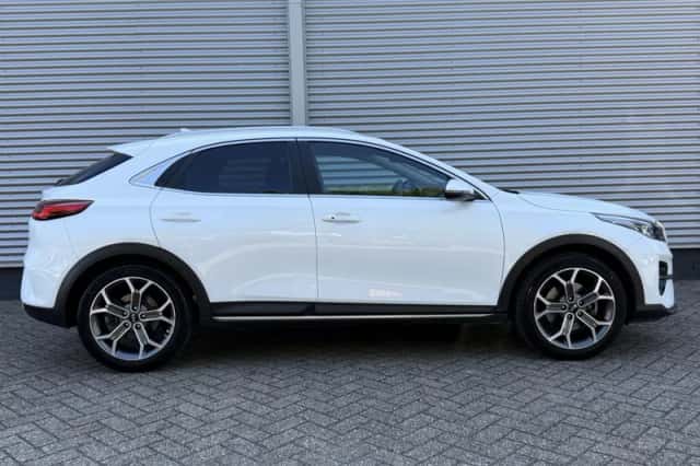 Kia XCeed (2021) thumbnail 6