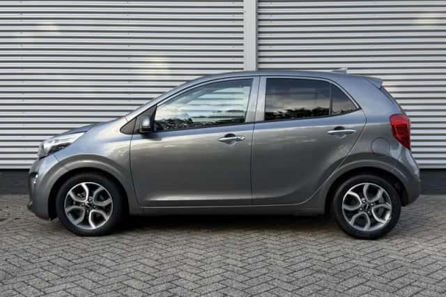 Kia Picanto (2022) thumbnail 2