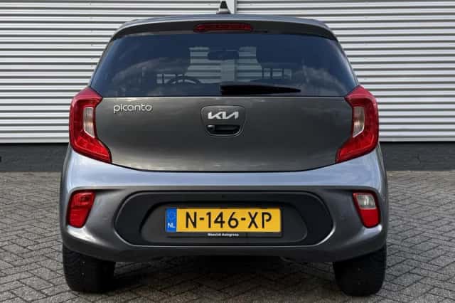 Kia Picanto (2022) thumbnail 4