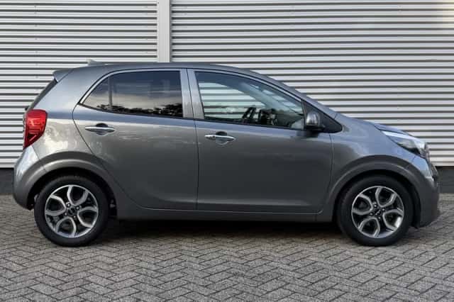 Kia Picanto (2022) thumbnail 6
