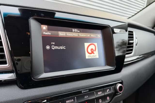 Kia Niro (2016) thumbnail 21