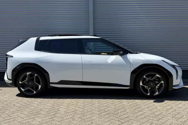 Kia EV4 (2026) thumbnail 6