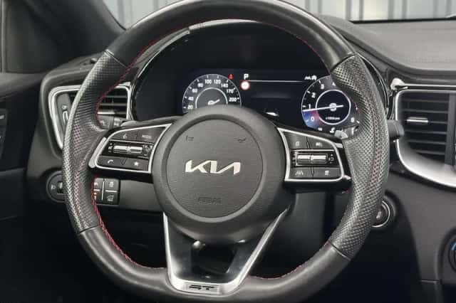 Kia Proceed (2023) thumbnail 20