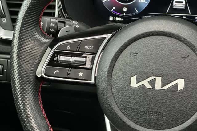 Kia Proceed (2023) thumbnail 22