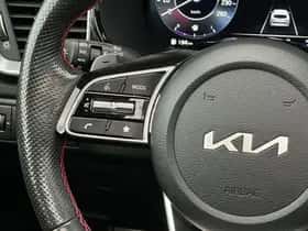 Kia Proceed (2023) thumbnail 22