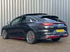 Kia Proceed (2023) thumbnail 4