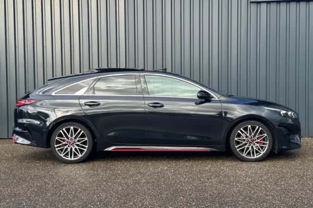 Kia Proceed (2023) thumbnail 7