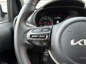 Kia Picanto (2022) thumbnail 13