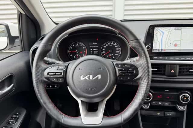 Kia Picanto (2022) thumbnail 15