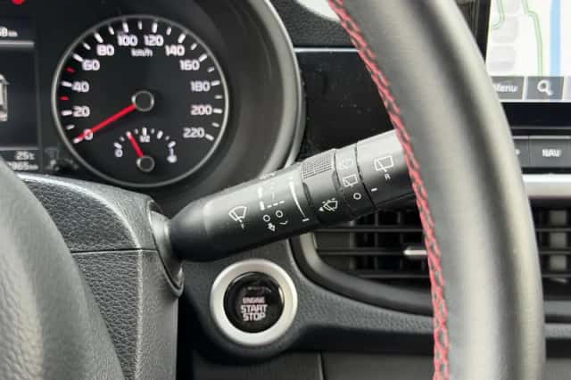 Kia Picanto (2022) thumbnail 16