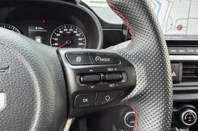 Kia Picanto (2022) thumbnail 18