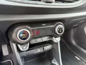 Kia Picanto (2022) thumbnail 23