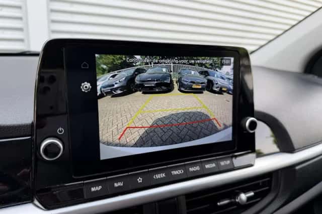 Kia Picanto (2022) thumbnail 24