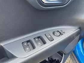 Kia Stonic (2025) thumbnail 28