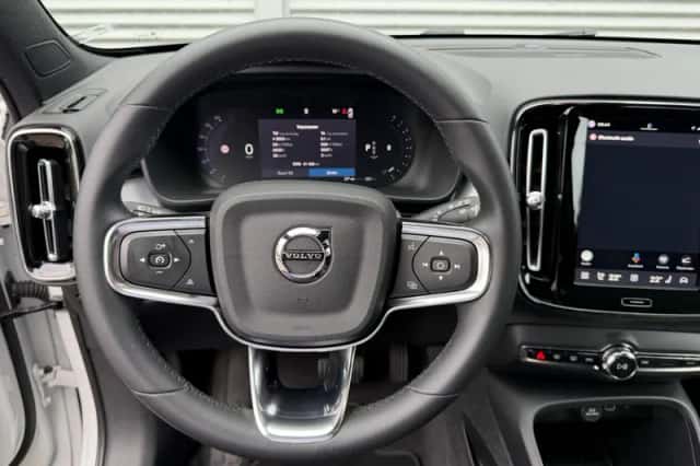 Volvo XC40 (2024) thumbnail 16