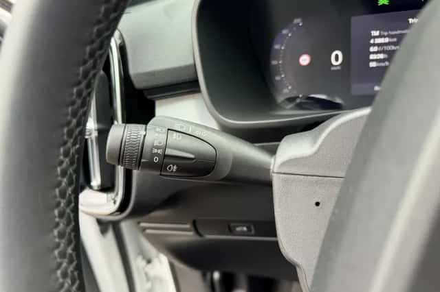 Volvo XC40 (2024) thumbnail 20