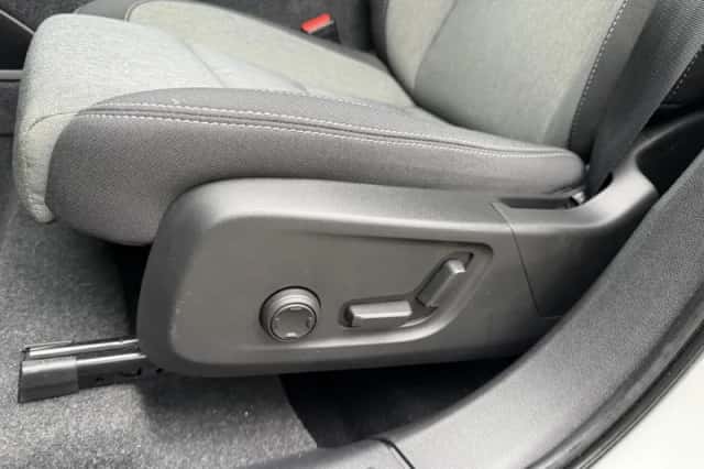 Volvo XC40 (2024) thumbnail 27