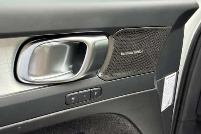 Volvo XC40 (2024) thumbnail 28