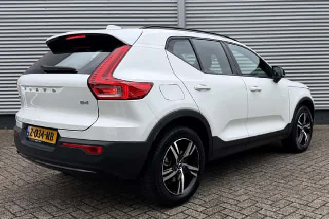 Volvo XC40 (2024) thumbnail 6