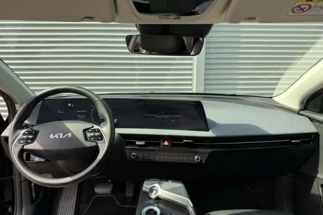 Kia EV6 (2024) thumbnail 15