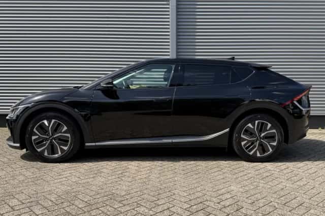 Kia EV6 (2024) thumbnail 3