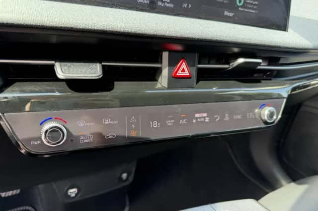 Kia EV6 (2024) thumbnail 26