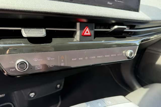 Kia EV6 (2024) thumbnail 27