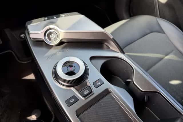 Kia EV6 (2024) thumbnail 30