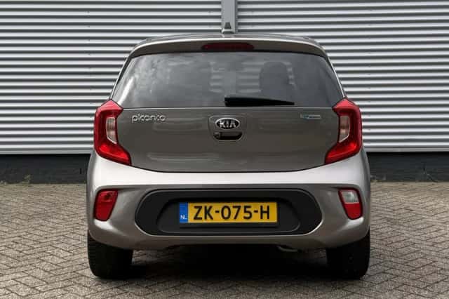 Kia Picanto (2019) thumbnail 4