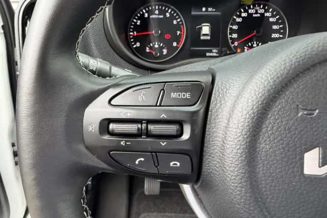Kia Picanto (2023) thumbnail 15