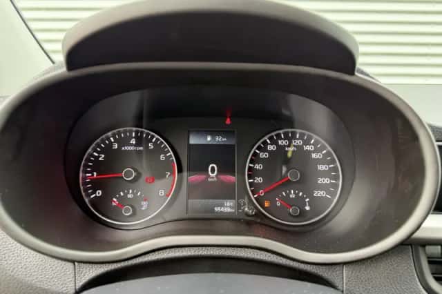 Kia Picanto (2023) thumbnail 16