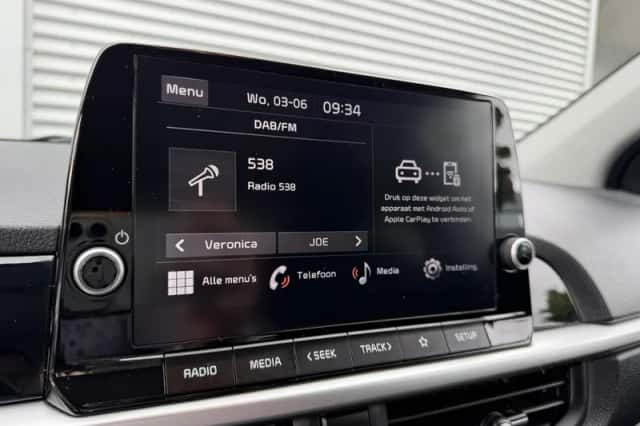 Kia Picanto (2023) thumbnail 17