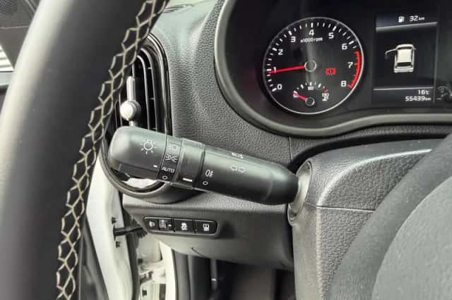 Kia Picanto (2023) thumbnail 19