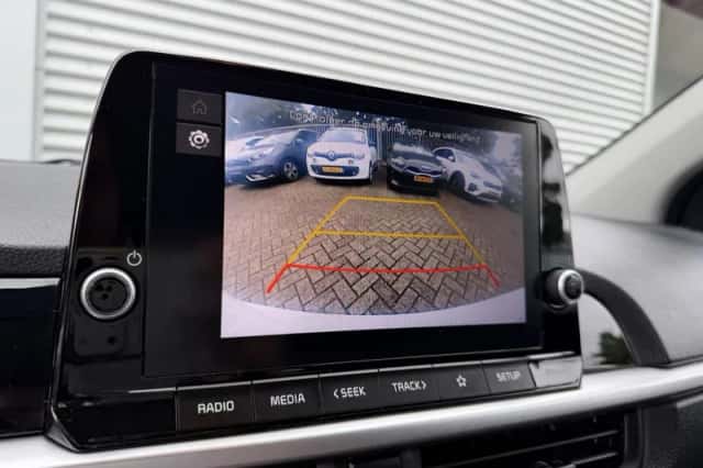 Kia Picanto (2023) thumbnail 20