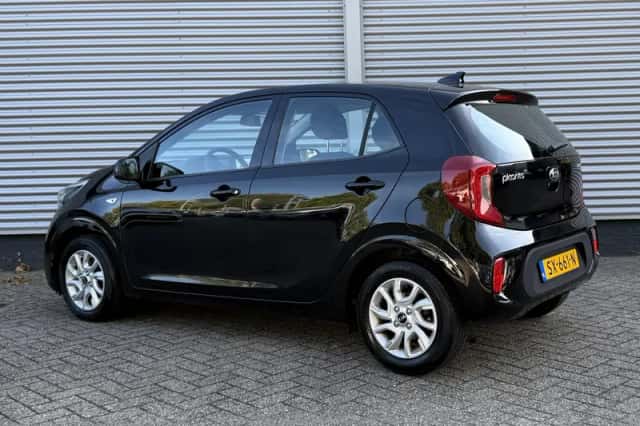 Kia Picanto (2018) thumbnail 3
