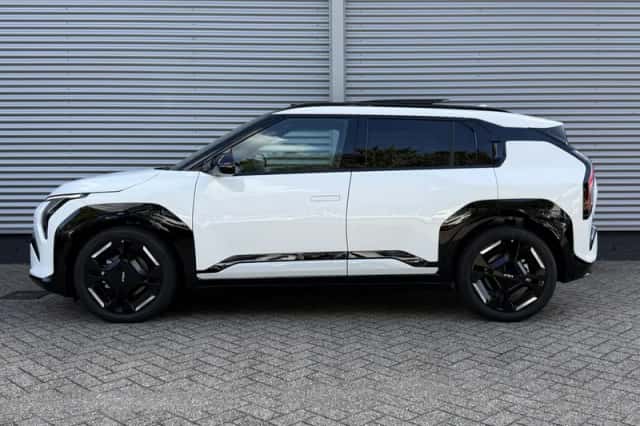Kia EV3 (2026) thumbnail 2