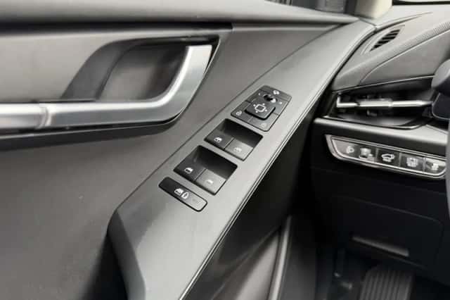 Kia Niro (2024) thumbnail 22