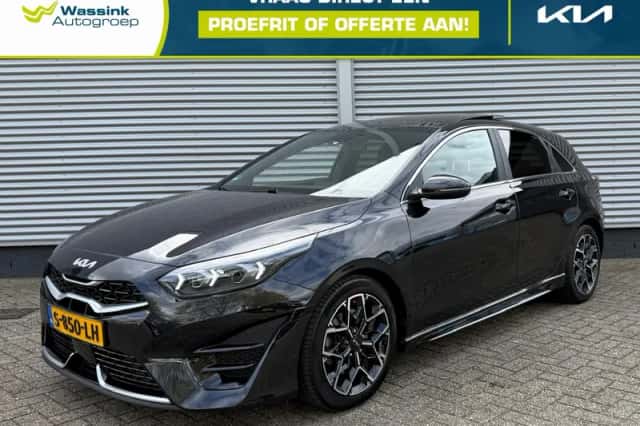 Kia Ceed (2023) thumbnail 1