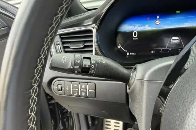 Kia Ceed (2023) thumbnail 17