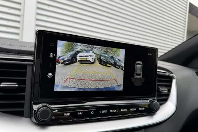 Kia Ceed (2023) thumbnail 22