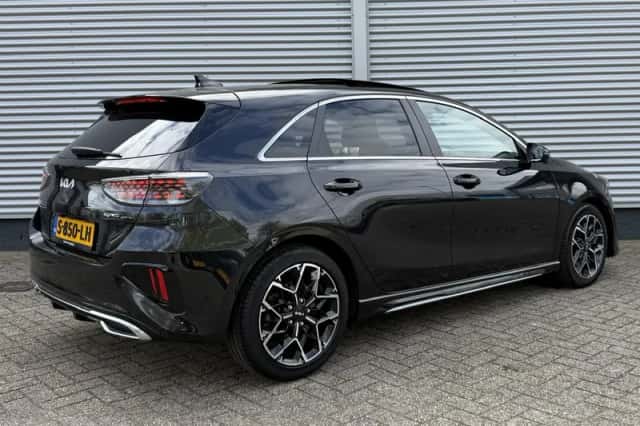 Kia Ceed (2023) thumbnail 6
