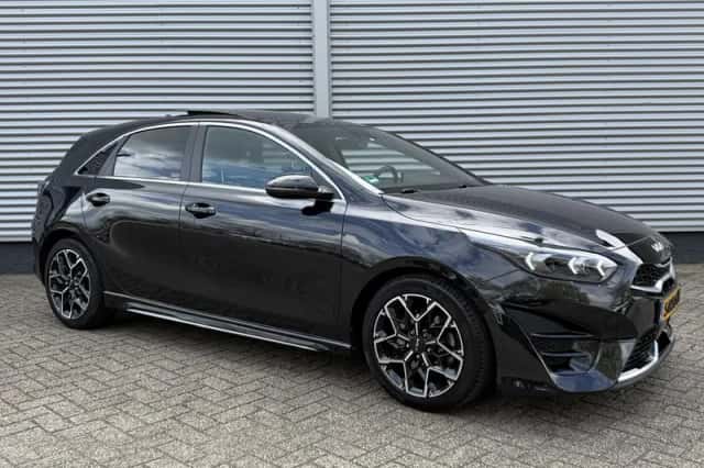 Kia Ceed (2023) thumbnail 7